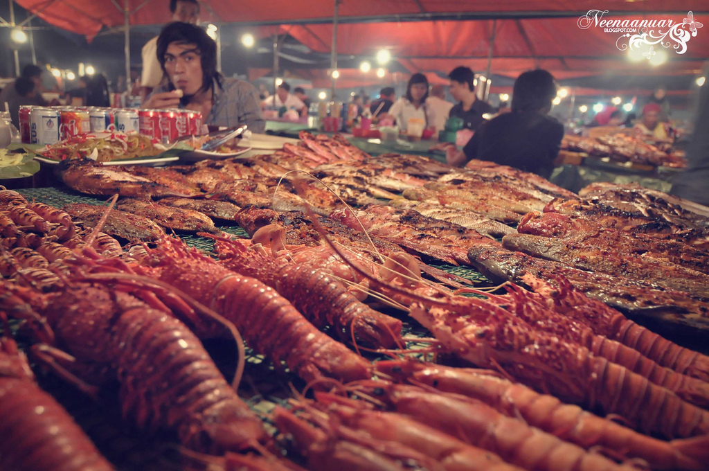 Makan 'Bakar-Bakar' Di Pasar Filipina , Kota Kinabalu 