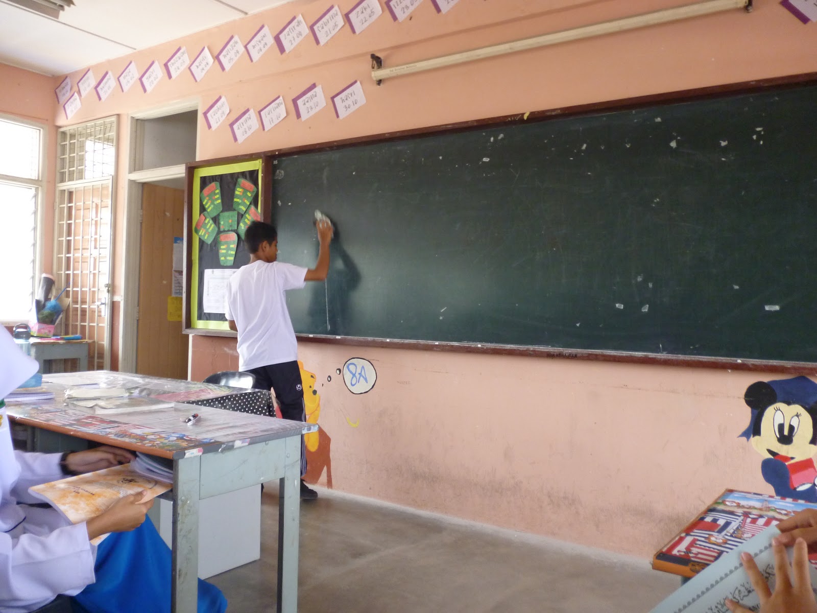 Anak Murid Bukan Orang Gaji Disuruh Padamkan Papan Hitam Fokus