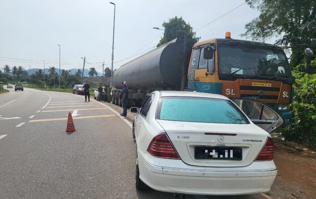 Guru Memandu Maut Rempuh Lori Lepas Kena Serangan Jantung Isu Semasa