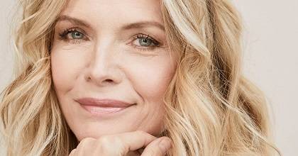 5MICHELLE-PFEIFFER age.jpg