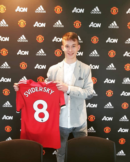 2018 Man Utd New Sign.png