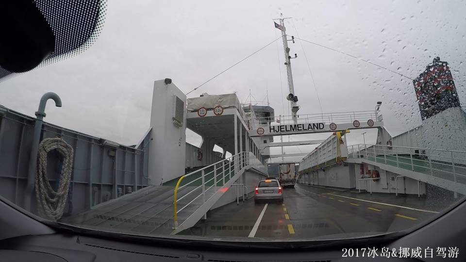 ferry3.jpg