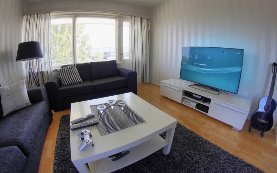 48-simple-and-beautiful-video-game-room-homebnc.jpg