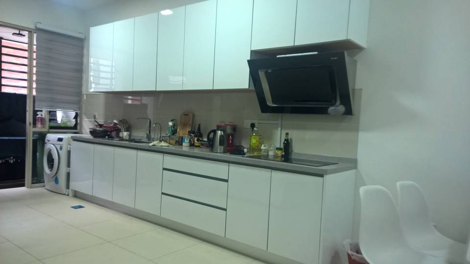 Kitchen_Cabinet.jpg