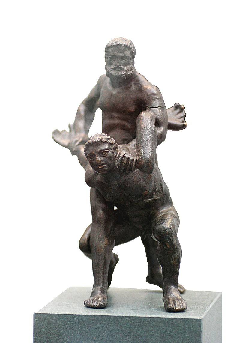 800px-Pankratiasten_in_fight_greek_statue_2_century_bC.jpg