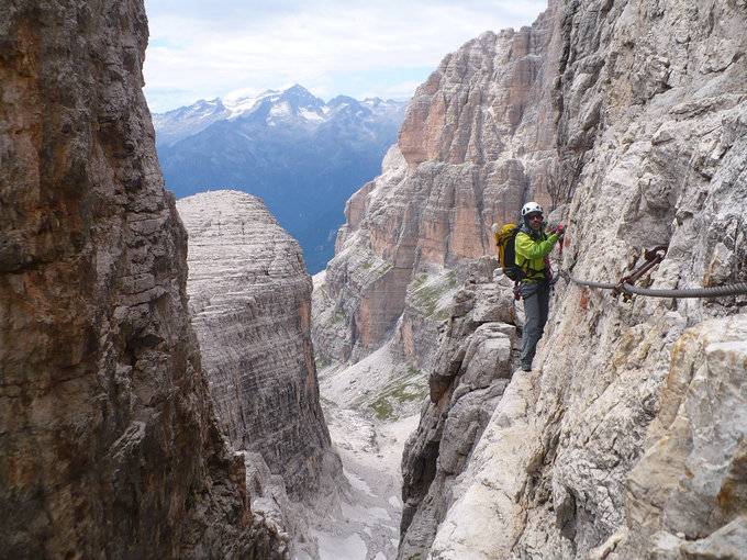 DOLOMITES, ITALY, via ferrata 铁路的发源地