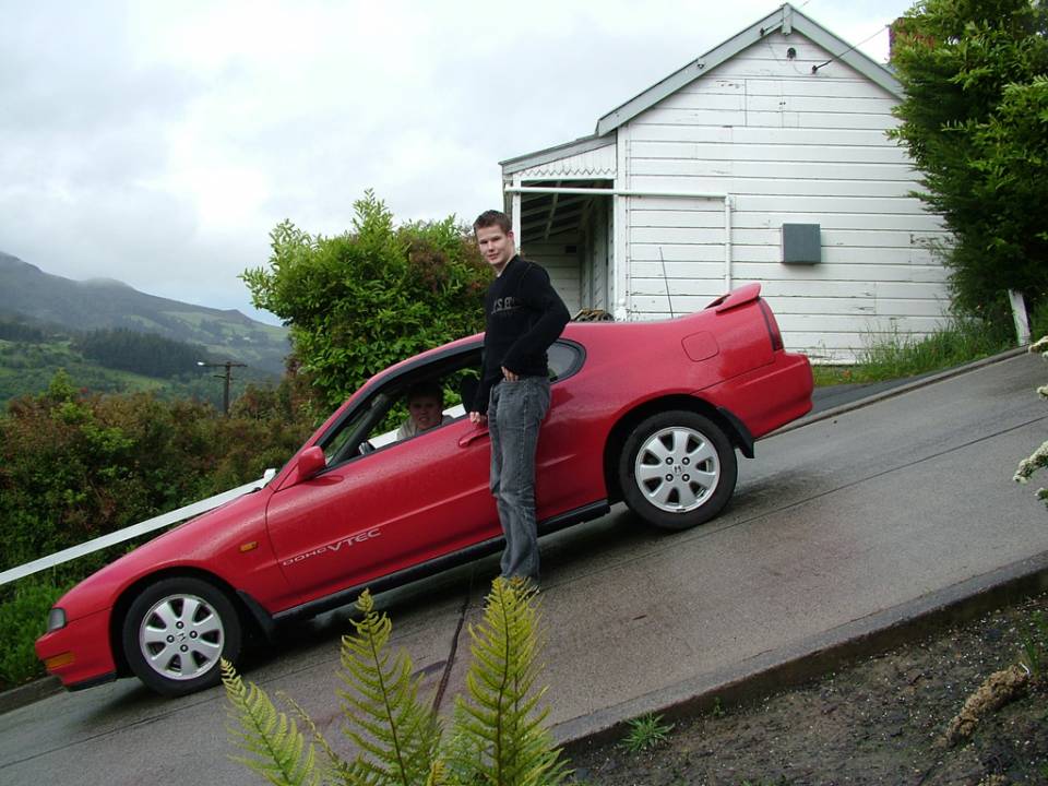 DunedinBaldwinStreet_Parked_Car.jpg