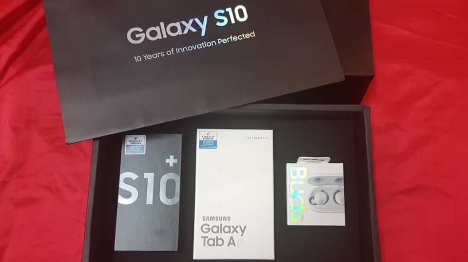 S10