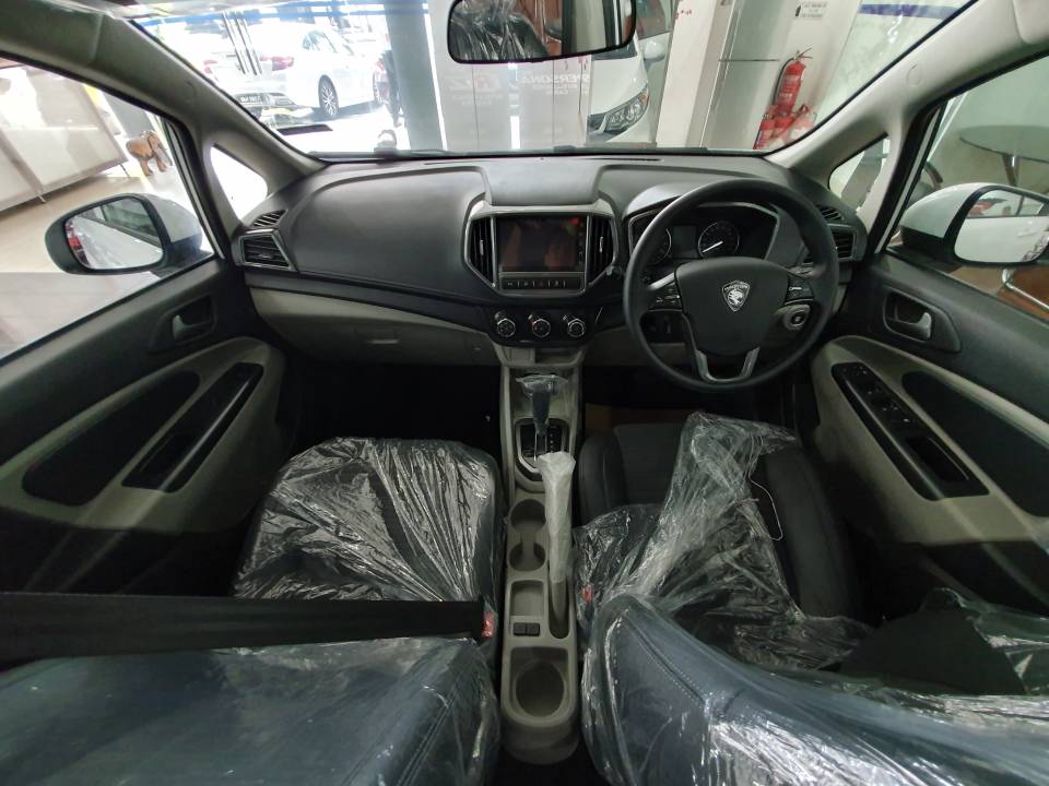 Proton Persona Interior