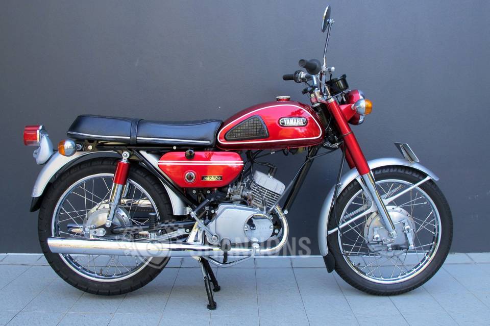 1969-yamaha-cs2-180cc-motorcycle.jpg