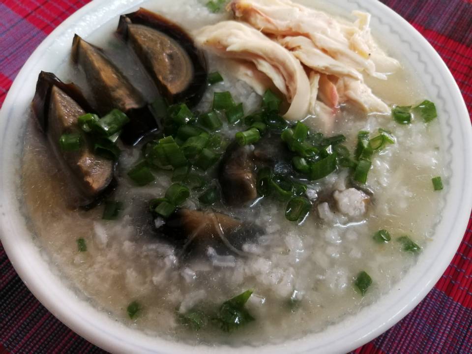 鸡丝皮蛋粥.jpg