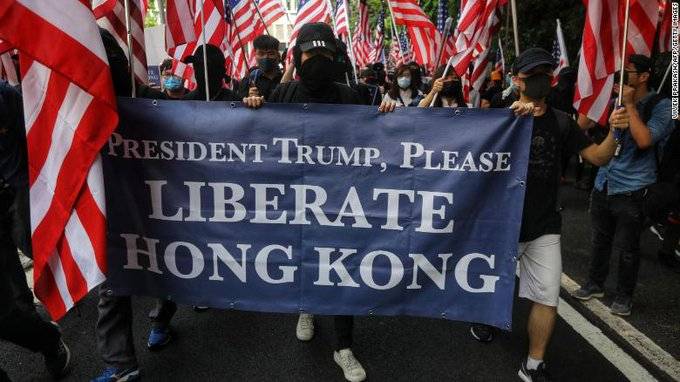 Trump, please Liberate HK - ED7u95TW4AA5fd3.jpg