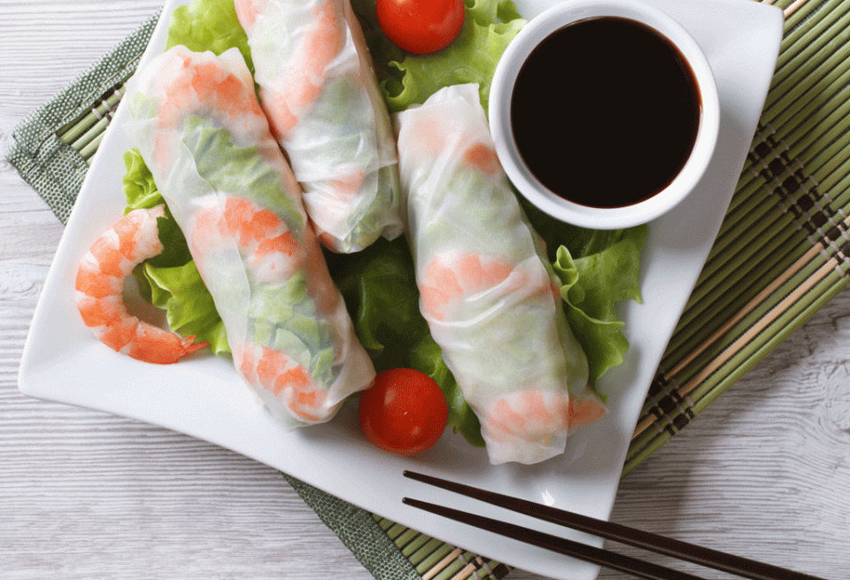 Spring-rolls-Vietnamese-food.gif