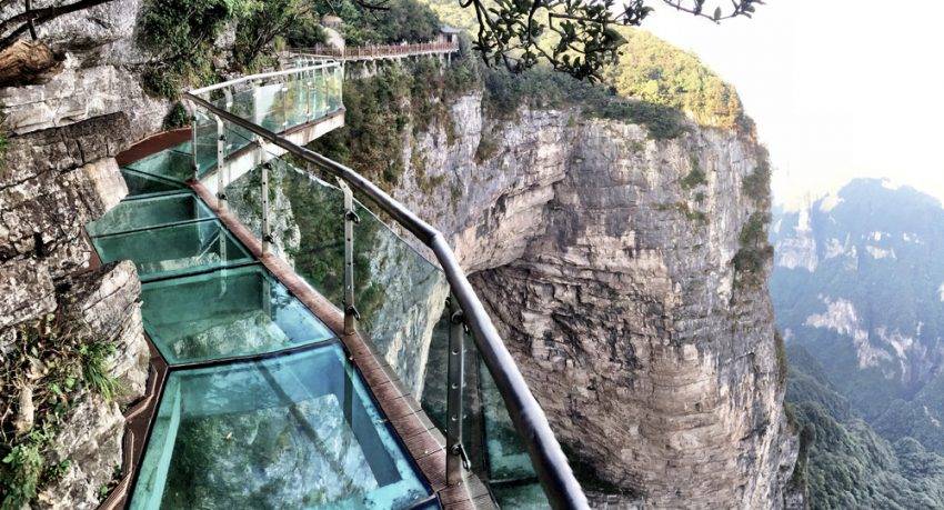 glass-bridge-850x459.jpg