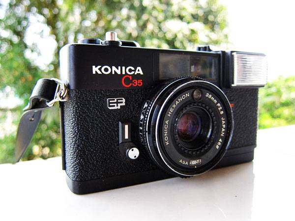 Konica C35