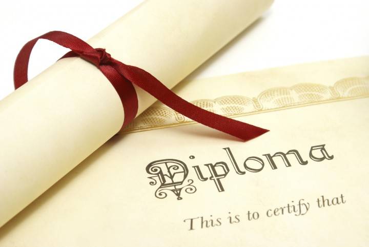 DIPLOMA 2.jpg