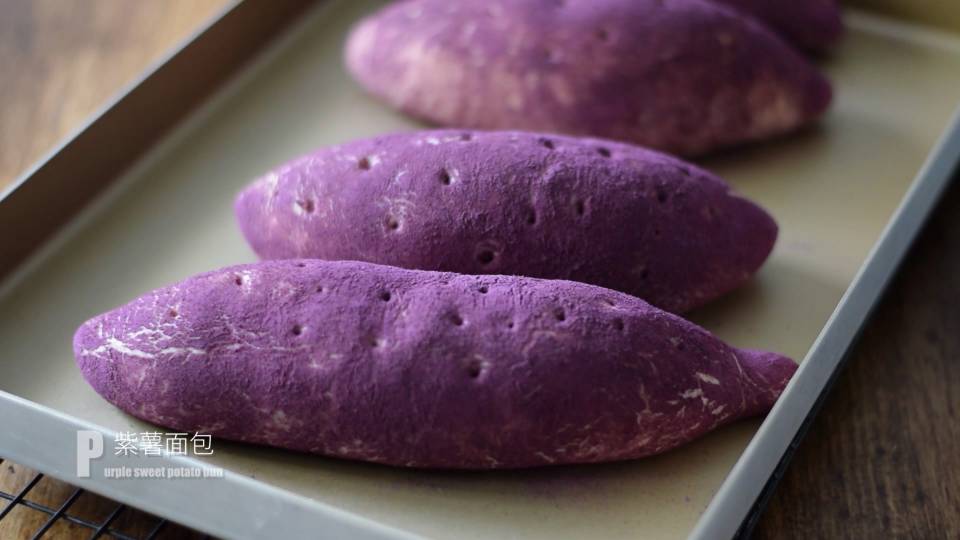 紫薯面包 _汤种、超柔软、仿真 Purple Sweet Potato Buns looks li.mp4_20201229_192856.283.jpg