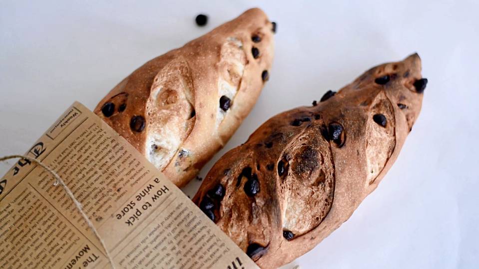 巧克力脆皮面包 Chocolate Crusty French Bread.jpg