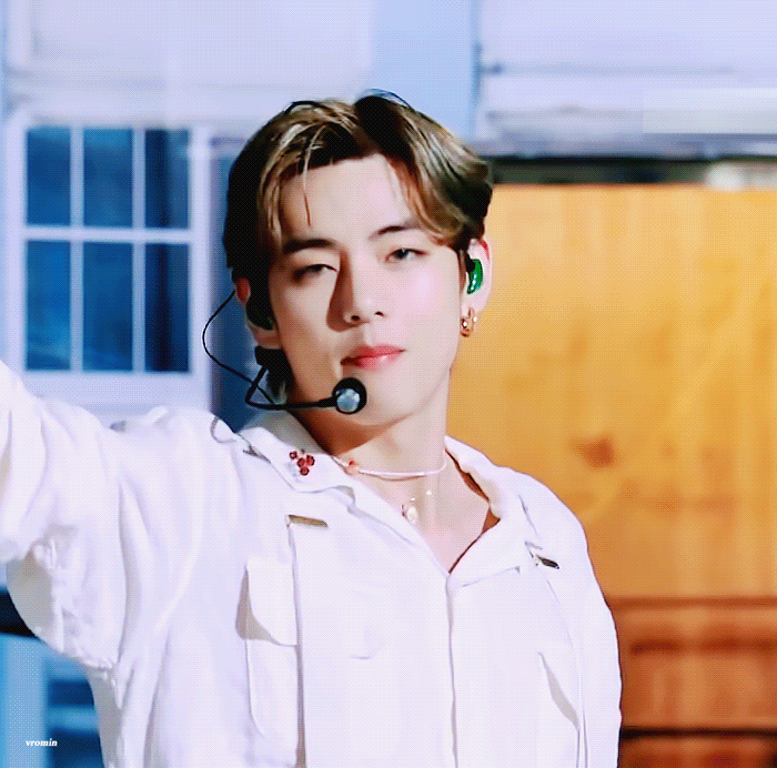 BTS х iHeartRadio Music Festival dynamite.gif