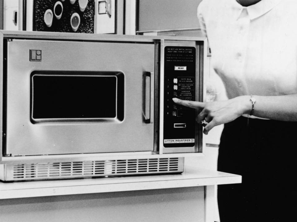 old-microwave-ad1.jpg