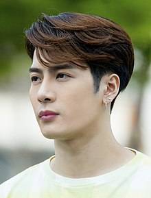 220px-Jackson_Wang_at_a_mini_fanmeeting_outside__Show!_Music_Core__studios,_1_Ju.jpg