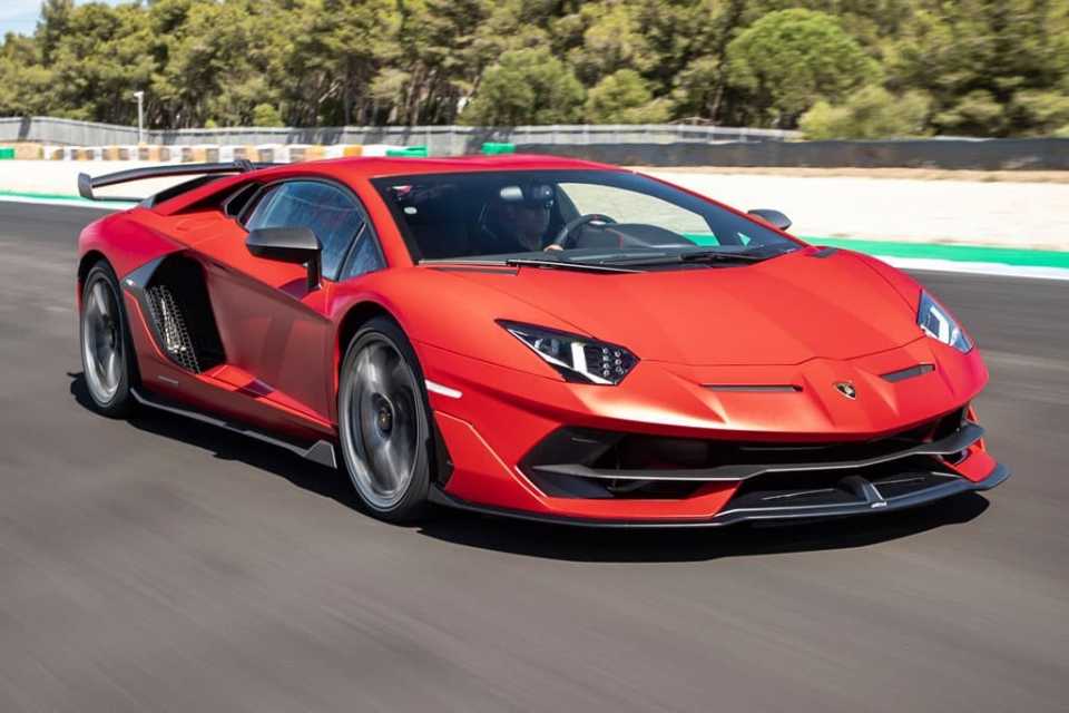 lamborghini-aventador-sharma_gautam_c014.jpg