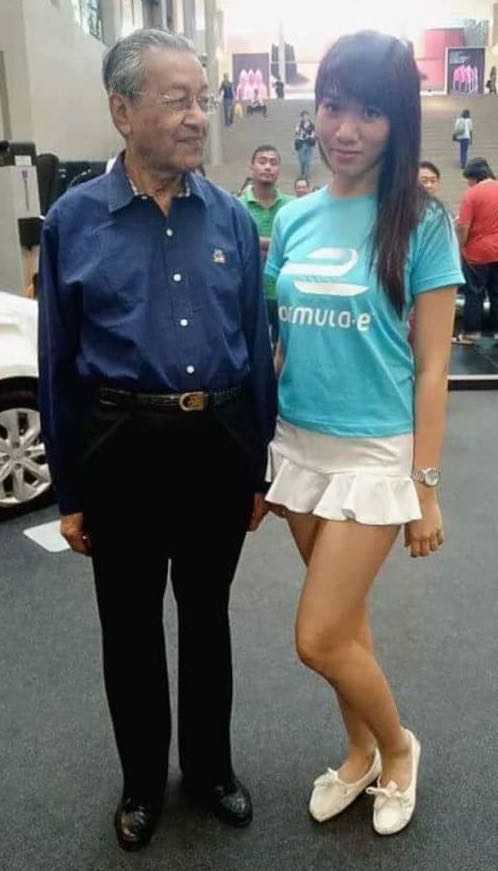 Mahathir-girl.jpg