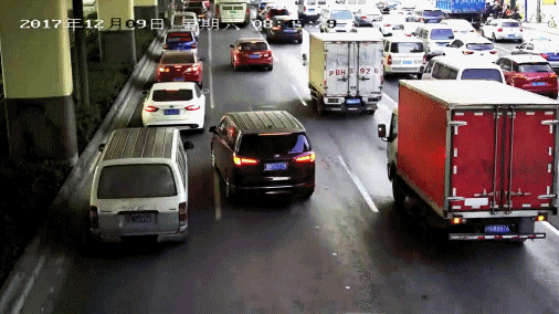 530c88b4-268b-45a7-8a59-0a64d2cca54f_0.gif