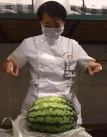 watermelon-karate-chop.gif