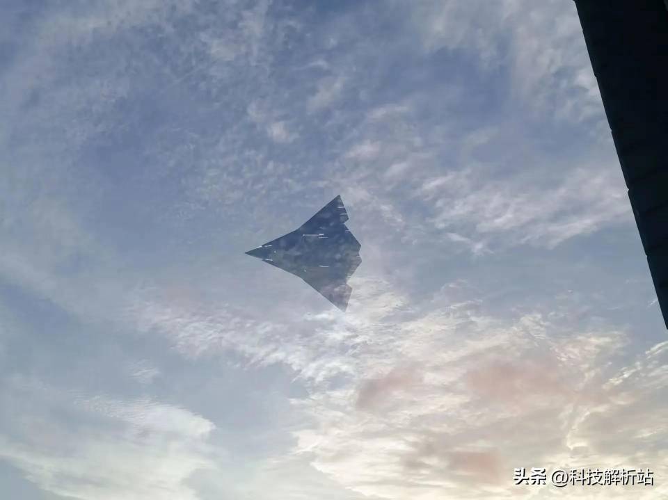 2341fd4d06d843a1902c60e062d3364e~tplv-tt-origin-web_gif.jpeg