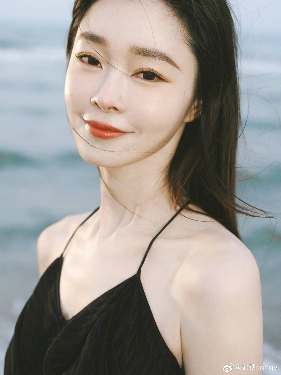 001q0qzcly1i1jiugn5s9j62bc3354qr02.jpg