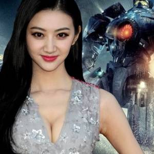 《Pacific Rim 2》开拍换导演换演员 景甜主演张晋参演全面中国化