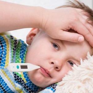 孩子发烧可自行服药或任由自然好吗？ 什么情形下需要看医生？