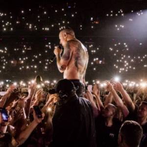 Linkin Park主唱Chester Bennington传自缢身亡！ 团员证实死讯