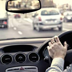 你每天开车多久？ 超过2小时小心损智力伤大脑！