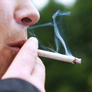 日本企业出妙招鼓励戒烟  不抽烟员工年假多6天