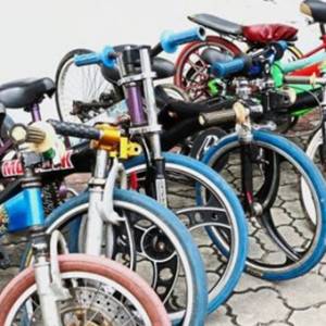马六甲24辆“共享脚踏车”被盗  改装成赛车型脚踏车！