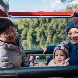 【亲爱的，我们去旅行】杨雁雁 : 带着老人和小孩出门的最佳旅游方式就是“放生”!