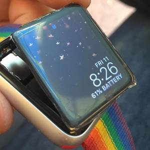 Apple Watch 2代电池肿胀、无法开机？ 苹果免费帮你维修！