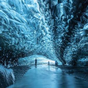 比极光还难遇见！冰岛最梦幻的冰下洞穴—蓝冰洞！