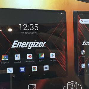 Energizer推折叠手机！超大电量支援5G售价比iPhone XS还便宜！
