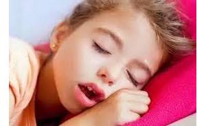 睡觉时习惯用口呼吸？ 这个坏习惯将会影响你的颜值！