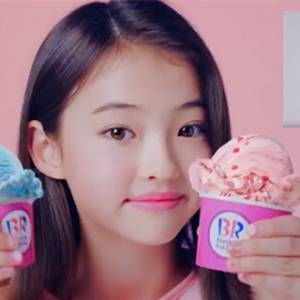 “童模吃雪糕”惹非议  观众抨击广告画面撩起性幻想！