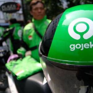 GoJek骑士大使馆外示威  “筹机票费让他到印尼公开道歉！”