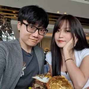 林尚进韩晓爱有一腿，2人约会吃RM460 Burger！秋雯哭喊：没带我，网友：你被绿了！