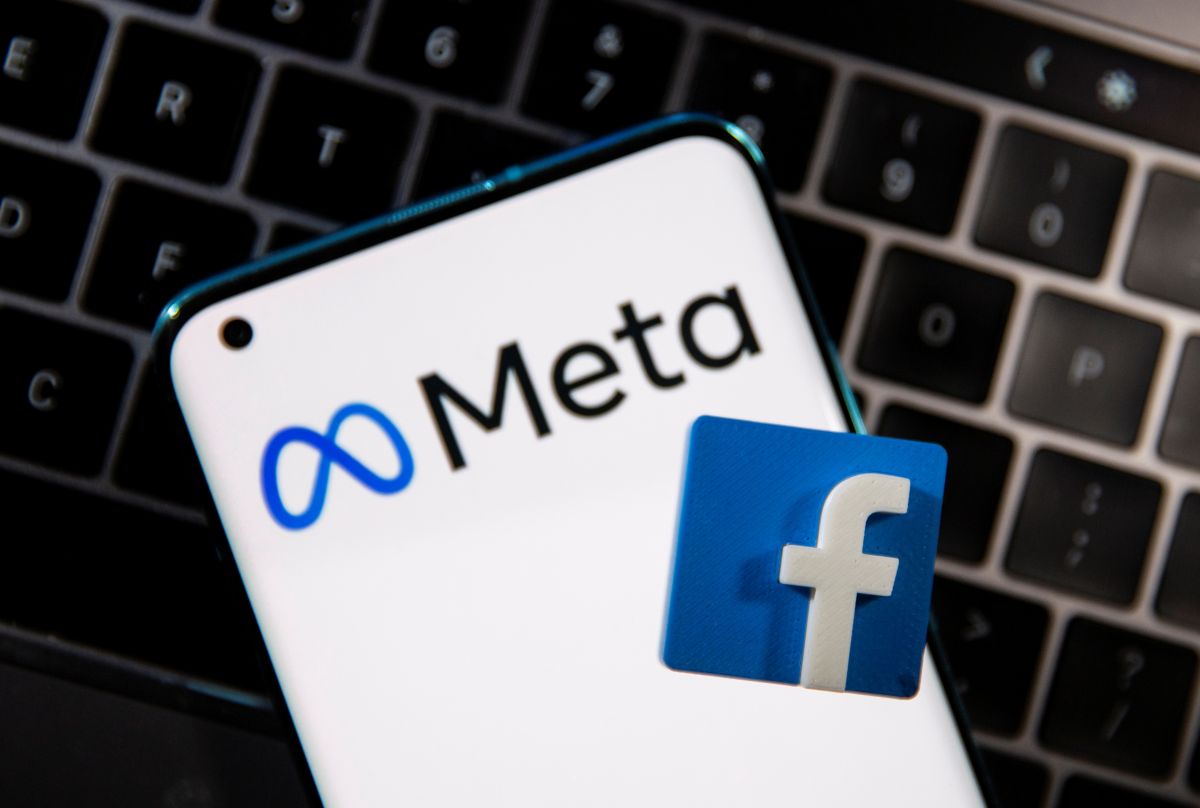 meta property og image head for facebook scrape