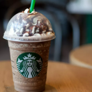 中国外卖员冒充Starbucks ，结果成功骗到729位顾客爽赚2.7万令吉！