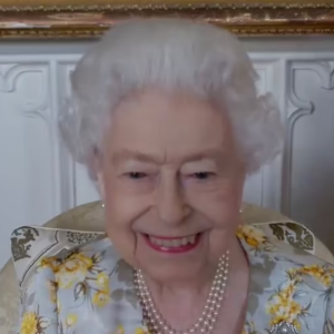 女王回忆与新冠斗争时情形：“这个病让我精疲力竭”