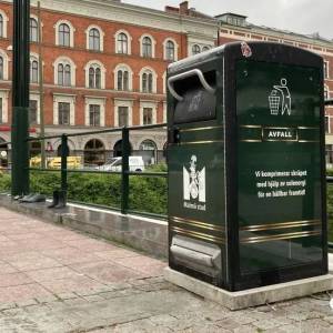 瑞典这个城市搞了一堆会说性暗示话的垃圾桶，为了吸引人扔垃圾？