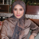 Netizen tuntut penjelasan Fazura - "Fazura tolong lakukan sesuatu. Sakit hati saya melihat mereka mengecam dan menghina awak"